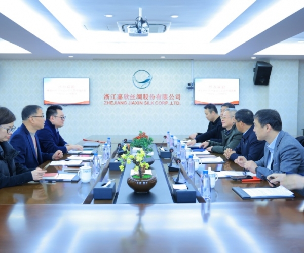 中国纺织品进出口商会曹甲昌会长一行来访调研 深刻调研表贸走势，携手探寻前行新径