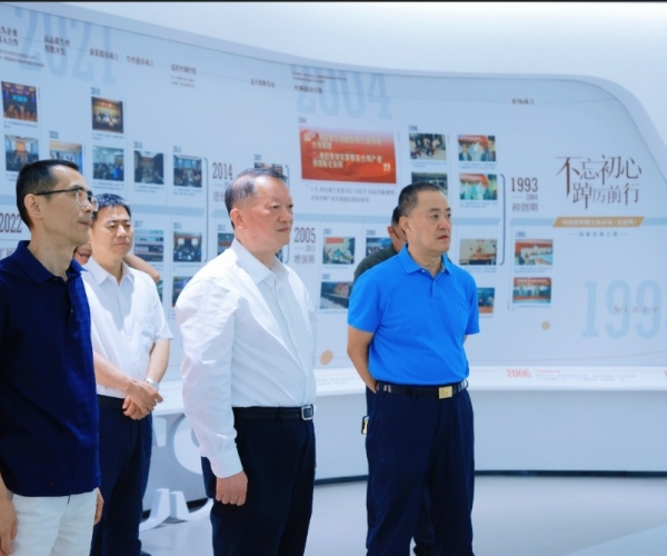 ?陈利多主席带队调研4118云顶集团丝绸，赋能丝绸经典产业?